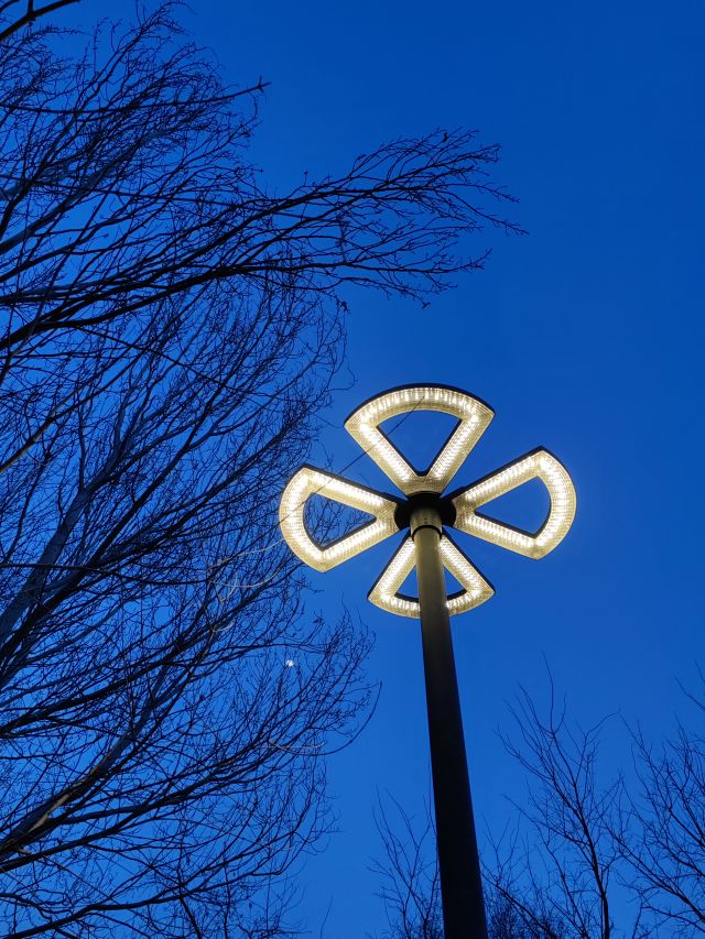 路燈-圖片來源編輯網(wǎng)