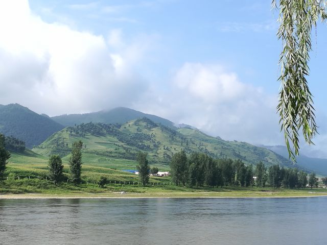 鴨綠江-圖片來(lái)源編輯網(wǎng)